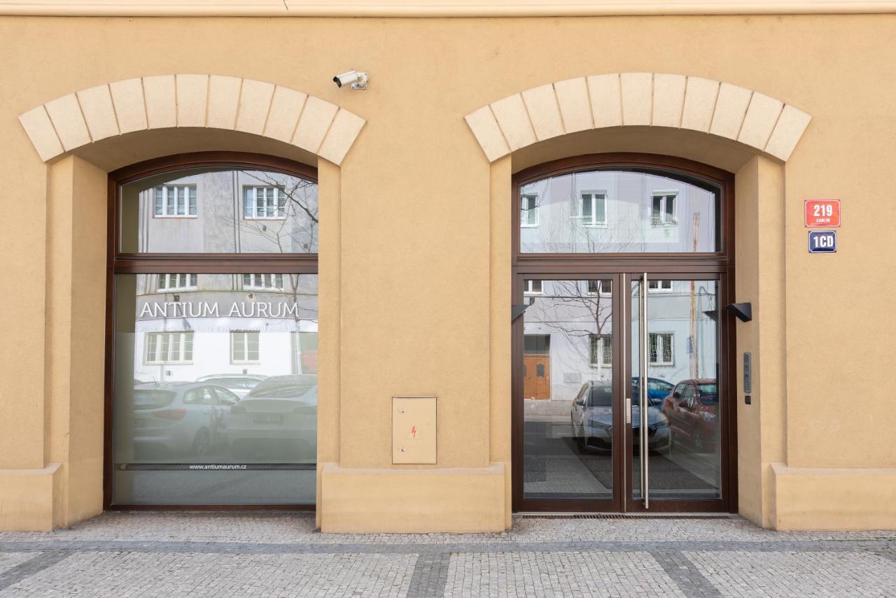 With Balcony And Parking Near The Museum Apartment Prague